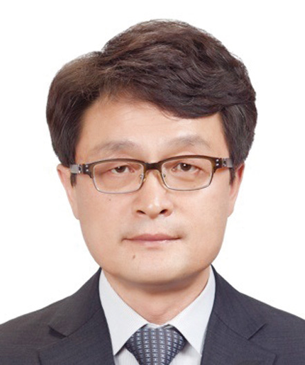 延 圭英